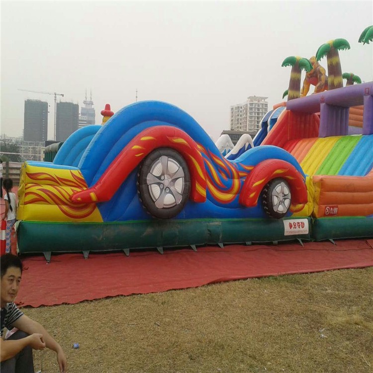 巨鹿卡通汽车闯关赛道